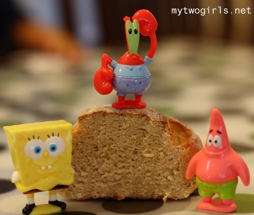 Sponge Bob Square Pants Gang at Krusty Crab